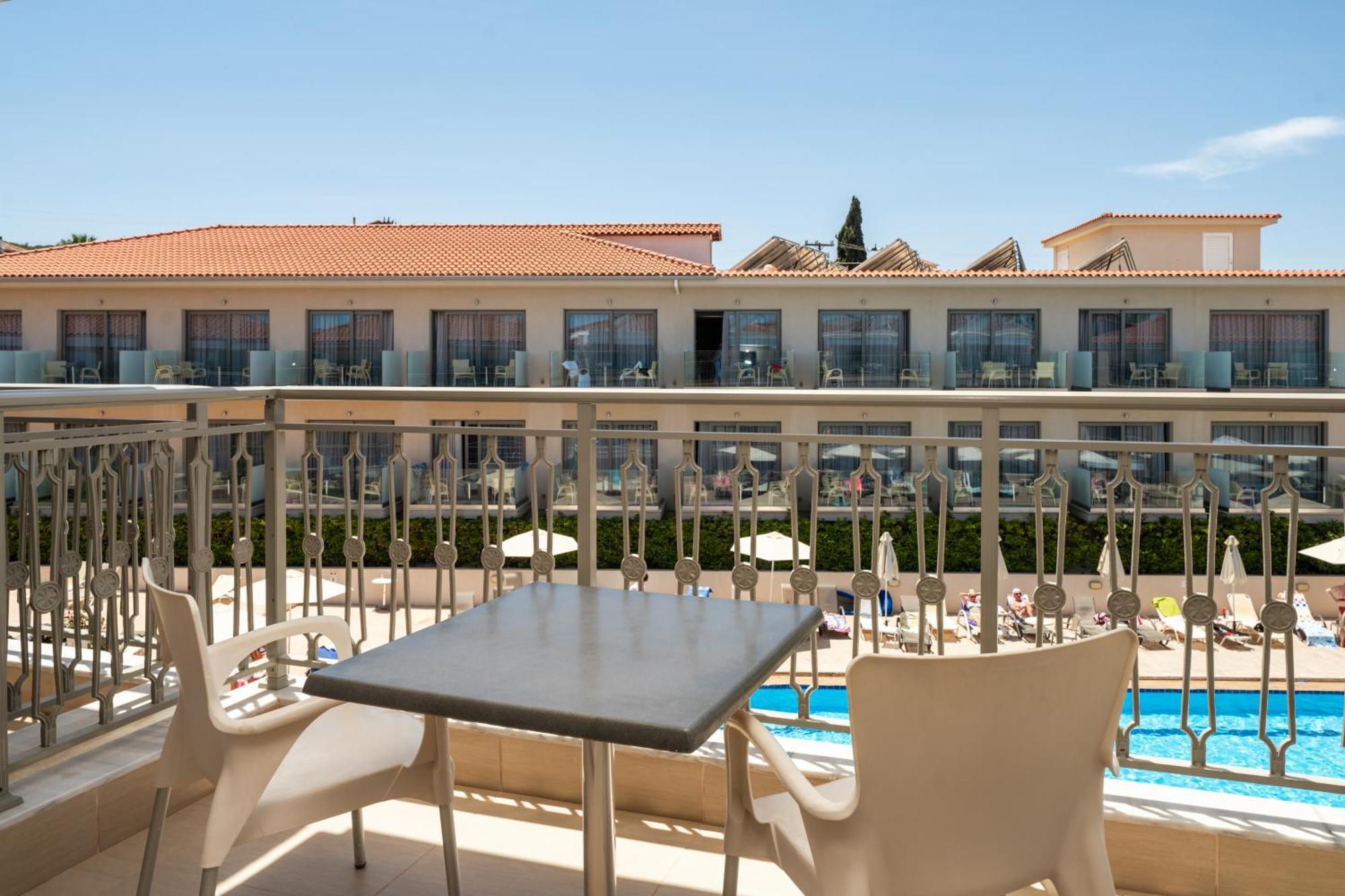 Karras Grande Resort Planos  Exterior photo